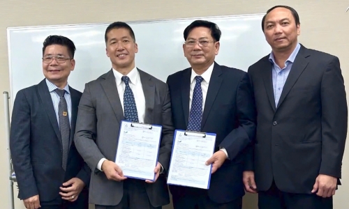 ACCOMPANYING THE WORKING DELEGATION OF KIEN GIANG PEOPLE'S COMMITTEE, KIEN HUNG JOINT STOCK COMPANY VN SIGNED PRINCIPAL CONTRACT WITH PARTNER IN JAPAN.